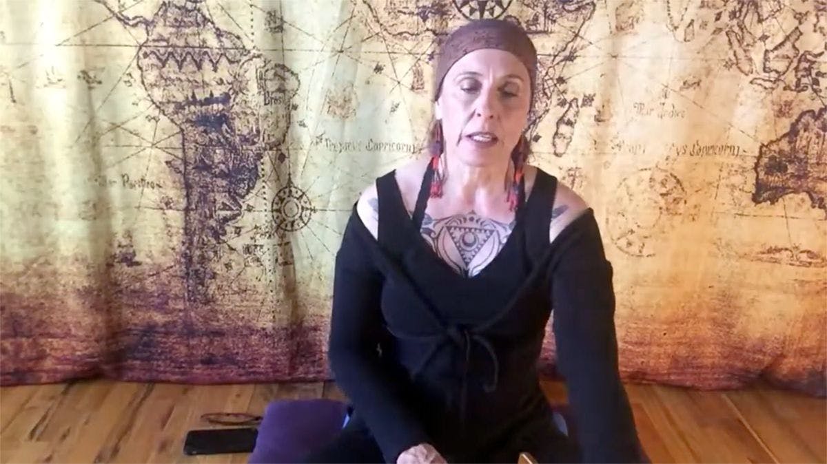Katchie Ananda - Yoga & Dharma